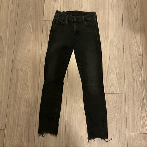 MOTHER Looker Ankle Fray Blackbird Wash Jeans Size 24 - Picture 2 of 6